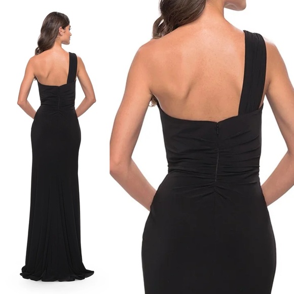 La Femme 31357 - One Shoulder Strap
Evening Gown size 00 Black NWT - Picture 5 of 8